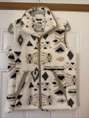 The North Face Women Cream Sherpa Vest with Black & Tan Aztec Pattern